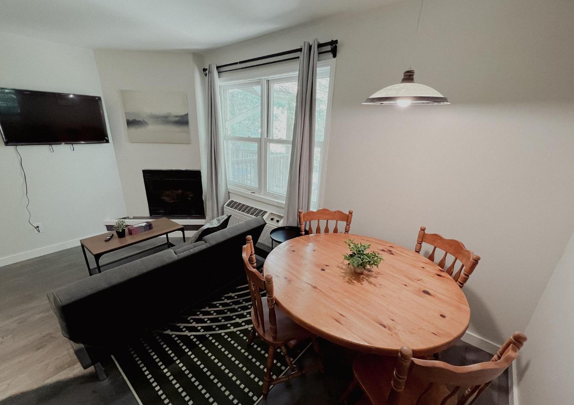 Muskoka Waterfront Retreat Villa Dwight Kültér fotó